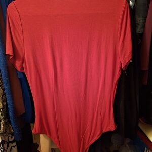 SHEIN Red Short Sleeve Tee